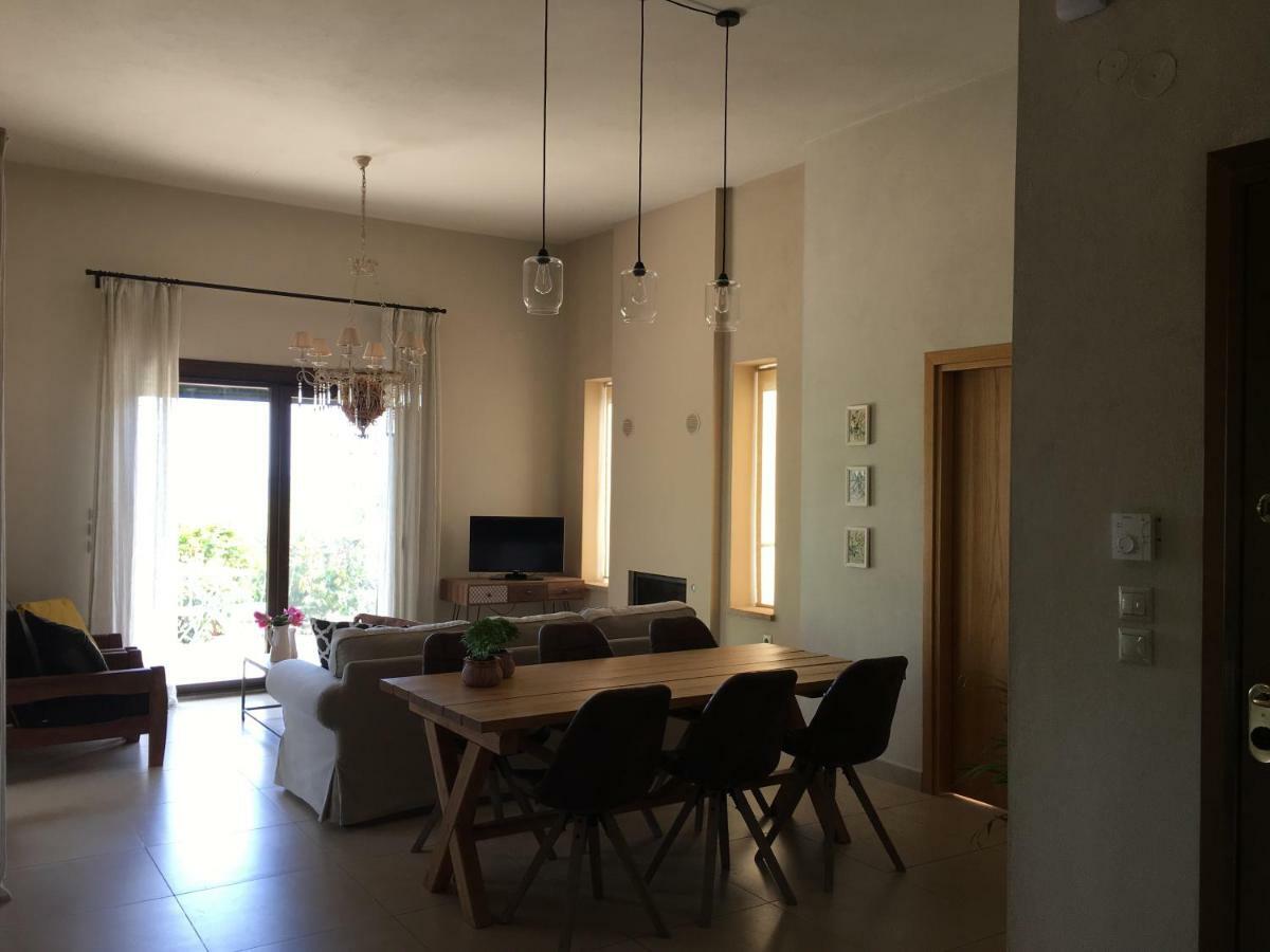 Olive Tree Cottage 2 Néa Péramos Kültér fotó