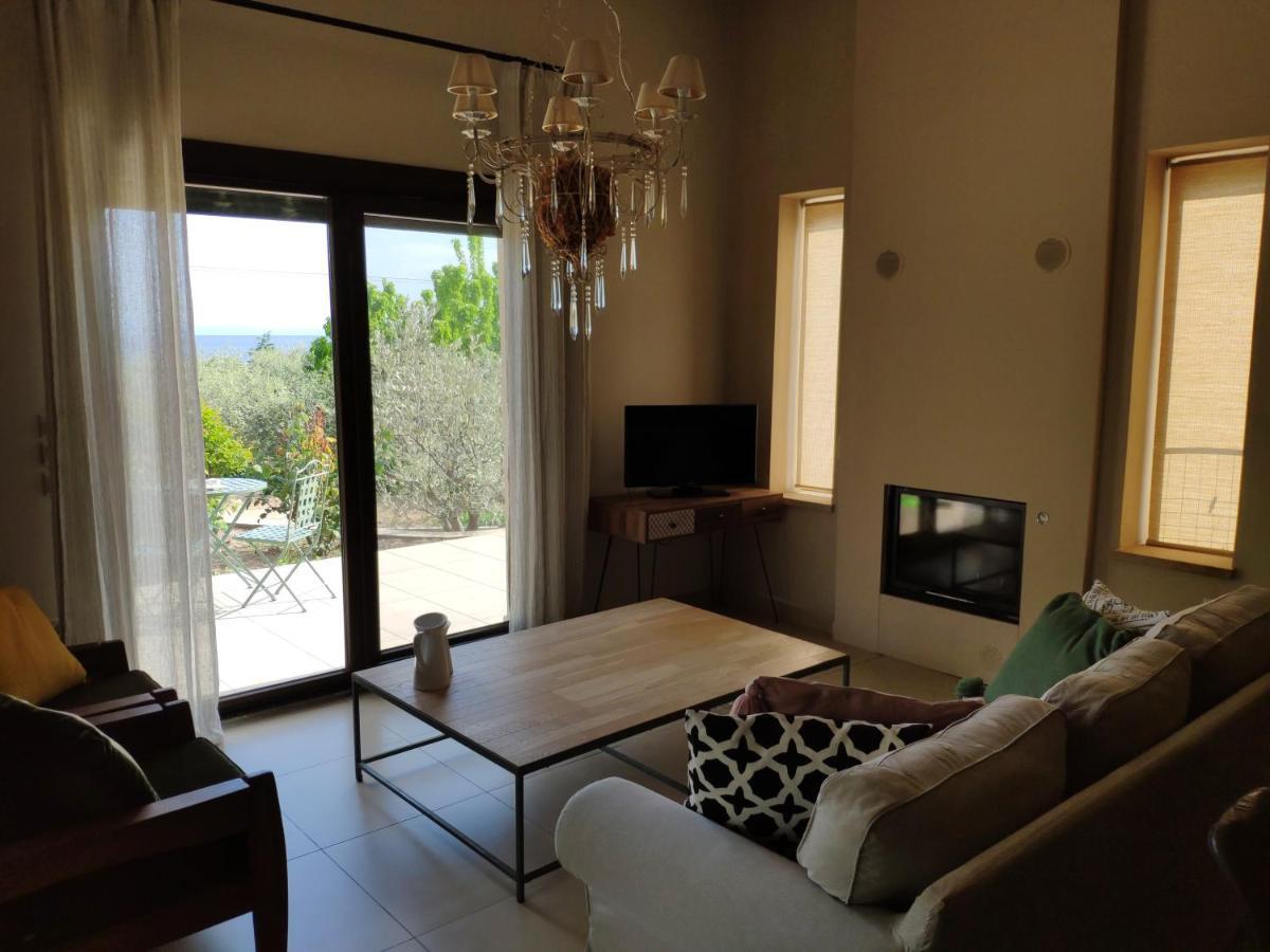 Olive Tree Cottage 2 Néa Péramos Kültér fotó